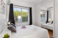 A bed or beds in a room at Villa Anais - PlusHolidays