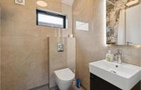 Esehytter Luxury Holiday Home near Beachにあるバスルーム