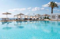 Bazén v ubytování AluaSoul Menorca - Adults Only nebo v jeho okolí