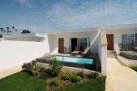 Bazén v ubytování AluaSoul Menorca - Adults Only nebo v jeho okolí