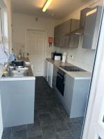 Party house - Housity