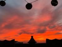 Východ nebo západ slunce při pohledu z apartmánu nebo okolí