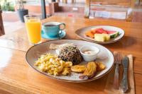 Jídlo v hotelu nebo okolí