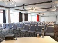 Hôtel Mercure Lyon Centre Charpennes Parc de la Tête d'Orにあるビジネスエリアまたは会議室