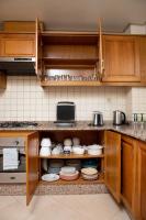 Spacious BeachView Condo Marina - Families Onlyにあるキッチンまたは簡易キッチン