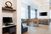 Element Minneapolis Downtown North Loopにあるテレビまたはエンターテインメントセンター