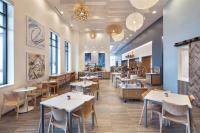Element Minneapolis Downtown North Loopにあるレストランまたは飲食店