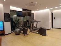 Fitness centrum a/nebo fitness zařízení v ubytování Floral Court Hotel & Residence Sukhumvit 13