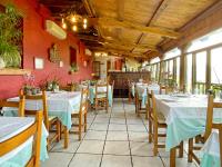 Ресторан / где поесть в Hotel Peruskenea