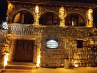 Euphoria Cave Houseの見取り図または間取り図