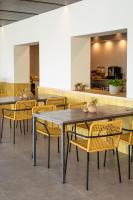 Imagen de la galería de Hostal La Cigüeña, en Portinatx