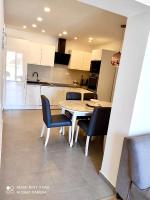 Kuchyňa alebo kuchynka v ubytovaní Apartman Roso