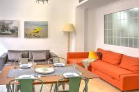 A seating area at Apartamento Torre de la Plata