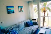 Posedenie v ubytovaní Playalmud- Vistas al mar, primera línea 1 dormitorio