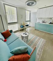 Kuchnia lub aneks kuchenny w obiekcie AMBER APARTMENTS - FRESH STUDIO