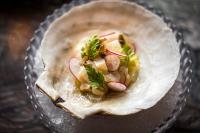 uma tigela cheia de uma tortilla com legumes em The Evelyn NoMad em Nova Iorque