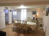 Kuchnia lub aneks kuchenny w obiekcie Agréable maison au cœur du village