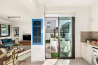 Kuchyň nebo kuchyňský kout v ubytování Accomoteleia Blue Villa