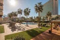 Bazén v ubytování Apartamento Coral Beach - PlusHolidays nebo v jeho okolí