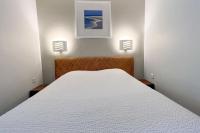 Posteľ alebo postele v izbe v ubytovaní 6-person apartment with swimming pool tennis court and free parking 25