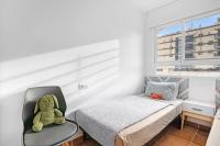 Posteľ alebo postele v izbe v ubytovaní Apartamento con PISCINA ideal FAMILIAS