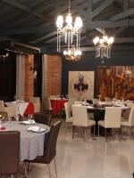 Un restaurante u otro lugar para comer en Pobore SPA Pousada