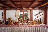 Jídlo v hotelu nebo okolí