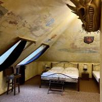 Posteľ alebo postele v izbe v ubytovaní Excalibur miniHotel