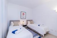 Postel nebo postele na pokoji v ubytování Al-303 Estepona - Apartment - Alcazaba Lagoon