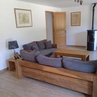 Posedenie v ubytovaní Gîte cosy en forêt