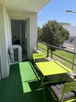 Uma varanda ou terra&ccedil;o em Le Galine- Terrace air conditioning and parking!