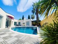Bazén v ubytovaní Villa Occitanie - Villa 6 pers avec piscine quartier résidentiel MAE-4084 alebo v jeho blízkosti