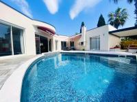 Bazén v ubytovaní Villa Occitanie - Villa 6 pers avec piscine quartier résidentiel MAE-4084 alebo v jeho blízkosti