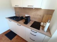 Kuchyňa alebo kuchynka v ubytovaní Résidence Montcalm C - Coup de coeur pour ce joli appartement relooké ! MAE-9004