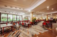 Restaurace v ubytování Hotel Gołębiewski Karpacz