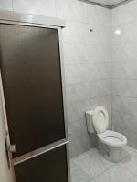 Koupelna v ubytování Quarto próximo ao shopping Moinhos