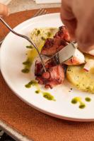 Jídlo v hotelu nebo okolí