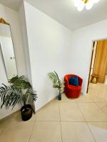 Půdorys ubytování Modern Hyde Park Home with Private Entrance & Private Back Patio near Bayswater & Paddington Stations