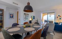 A seating area at Newly Renovated Apartment with Amazing View
