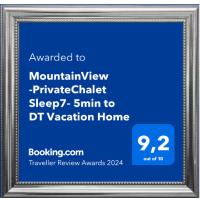 MountainView -PrivateChalet Sleep7- 5min to DT Vacation Homeに飾ってある許可証、賞状、看板またはその他の書類
