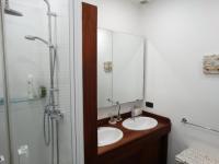 A bathroom at YourHome in Vico