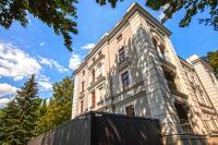 Budova, v ktorej sa apartmánový hotel nachádza