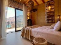 Posteľ alebo postele v izbe v ubytovaní Adrias Villa Kefalonia