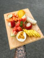 ホテルの敷地内または近くでの食事または食べ物