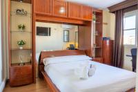 Posteľ alebo postele v izbe v ubytovaní Apartment Aconte Malaga