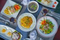 Đồ ăn tại/gần resort