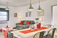 Część wypoczynkowa w obiekcie Traumhafte Villa mit privatem Pool, WLAN, Kinderspielplatz und großen Garten mit Grill
