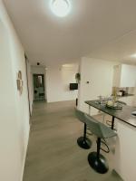 Kuchnia lub aneks kuchenny w obiekcie Appartement Proche U Arena et La Défense