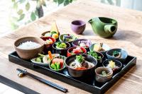 Jídlo v hotelu nebo okolí