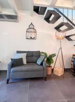 A seating area at Langhe Wine & Relax